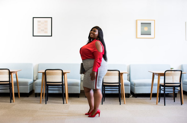 Factors That Contribute to Excess Fat Around the Belly Area
